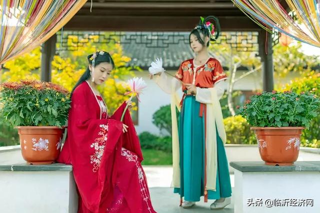 龙园第二届汉服文化节开幕，汉服小姐姐齐聚龙园欢度国庆