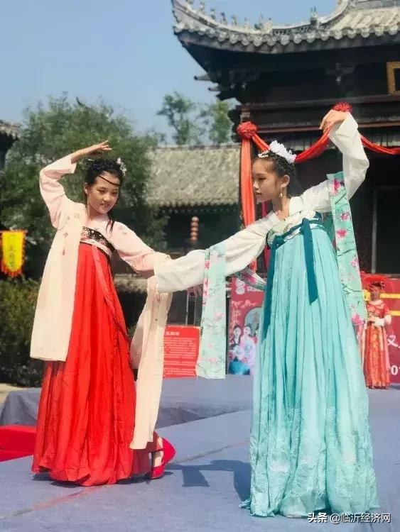 龙园第二届汉服文化节开幕，汉服小姐姐齐聚龙园欢度国庆