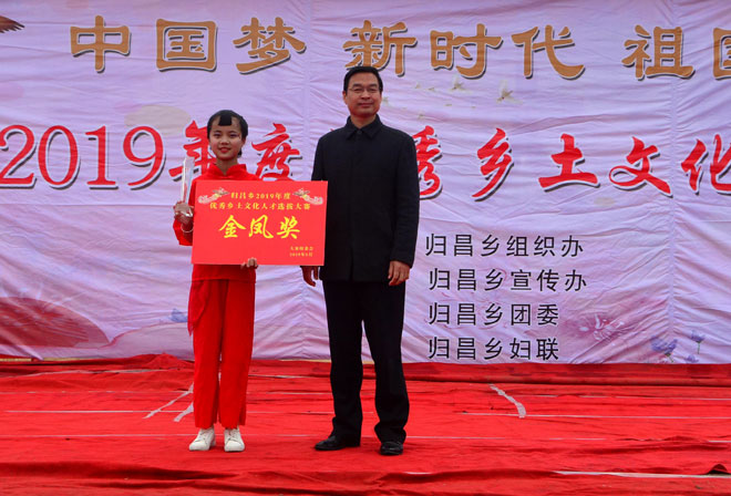B90_3153_爱奇艺.jpg