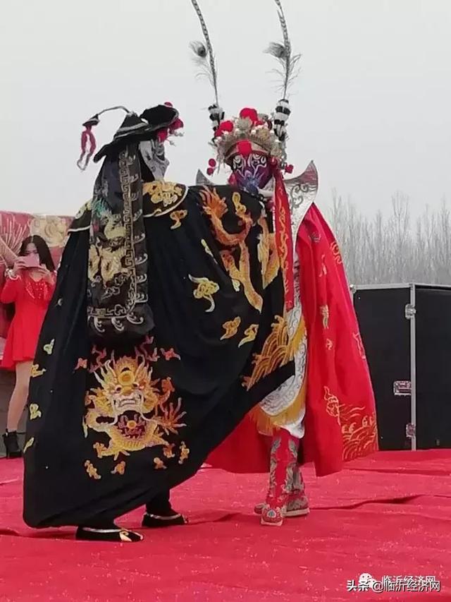 吃遍临沂：泰盛金汤一号广场烧烤龙虾节即将震撼来袭