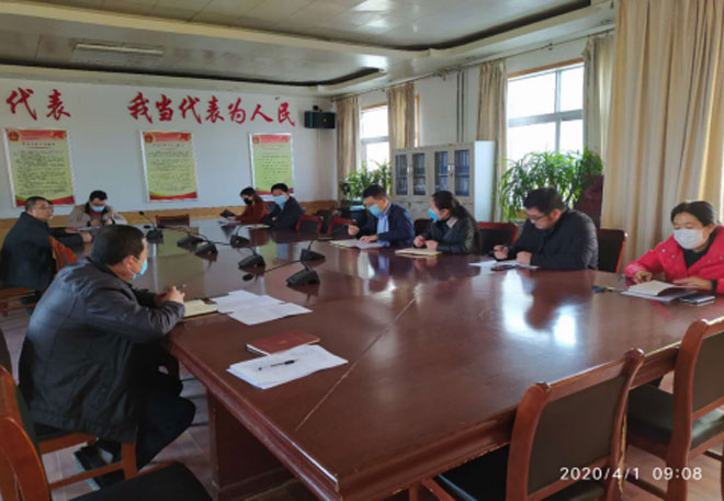 郯城县高峰头镇召开脱贫攻坚“百日会战”集中整治工作调度会113.jpg