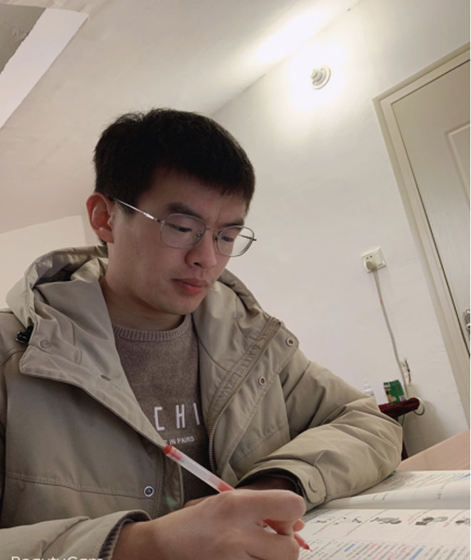 优秀教师典型--张旭629.jpg 优秀教师典型--张旭629.jpg