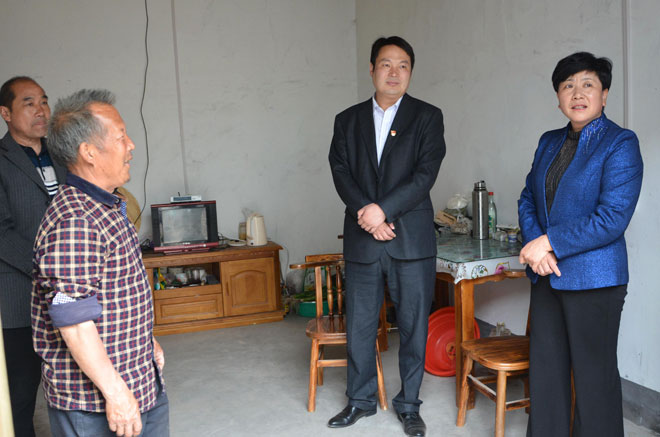 B90_3443_爱奇艺.jpg