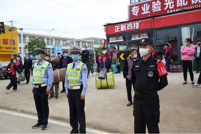 陌上花开春光“新”，“桥”见未来少年归400.jpg