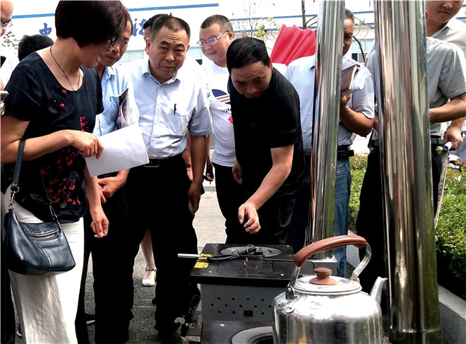 清洁取暖炉2.jpg 清洁取暖炉2.jpg