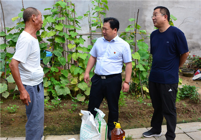 B90_5420_爱奇艺.jpg