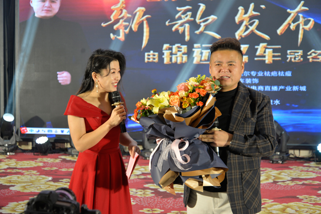 微信图片_20211206174418.jpg