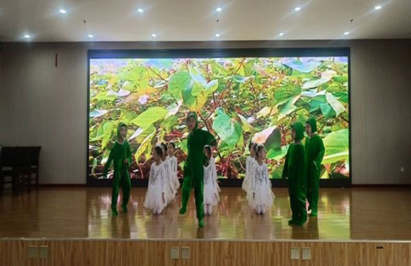 快乐阅读-倾情演绎小学语文课本剧展演比赛291.jpg 快乐阅读-倾情演绎小学语文课本剧展演比赛291.jpg
