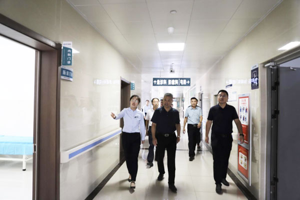 “便民助医-慈善同行”-沂南县举行“关爱农村干部-助力乡村振兴”暨-慈善助医-活动启动仪式（定稿）838.jpg