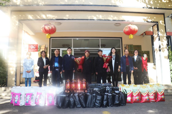 重阳送温暖-情系老年人58.jpg