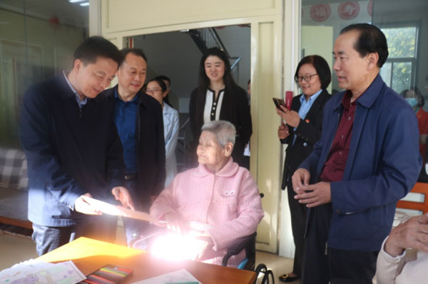重阳送温暖-情系老年人242.jpg