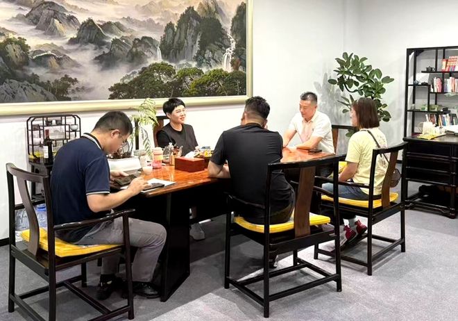 下载 (2).jpg